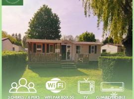 Location de Mobilhomes 3 Chambres, camping 3 étoiles、Ivry-la-Batailleのグランピング施設