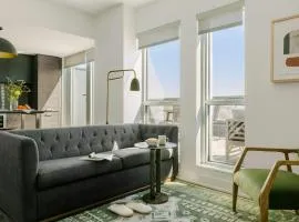 Sonder by Marriott Bonvoy Artesa Apartments West Queen West