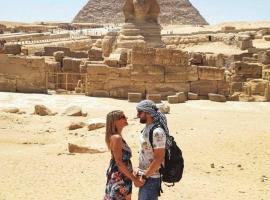 Royal tomps of the pyramids view, hotel Kairóban