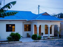 Amellie's Home Safari, cottage in Nkunjila