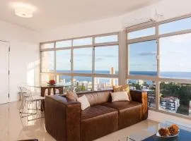 Luxury Surround Sea View Apartment