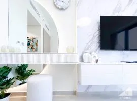 Luxury Living in Azizi Riviera l Cozy Balcony
