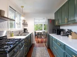 Berkshire Vacation Rentals: Great Barrington Walkable To Lake And Town