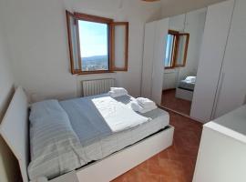 La casa nel castello, ξενοδοχείο σε Rosignano Marittimo