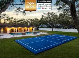 Luxury Villa with Pickleball Court, Heated Pool, Treehouse and Game Room