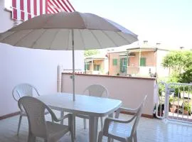 Sirolo, trilocale con portico e aria condizionata - S205