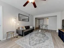 Private Gated 4BR 4BA Home Away From Home Near DT