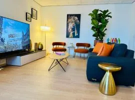 Grand Place - Prime Location 2 Bedroom Apartment