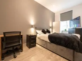 1 Bedroom Luxury Serviced Apartment