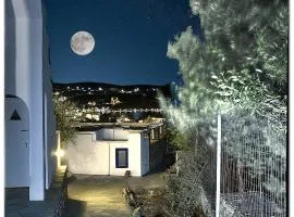 Theasis Sifnos Apartments