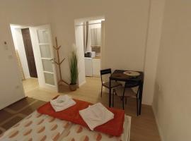 Apartman Lucija, hotel in Pirovac
