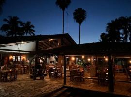 Vila Barro Branco Pousada de Charme, hotell i Trindade