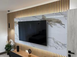 &Aacute;braApartman2 BEACH 700M, hotel con campo de golf en Si&oacute;fok