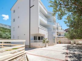 Apartments More, ξενοδοχείο σε Duce
