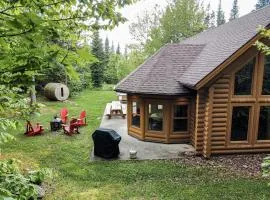 Relaxing Sauna and Hot Tub, Near Ski Slopes,Trails