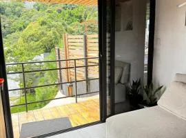 Apartamento rústico con terraza en Nuevo Cuscatlán