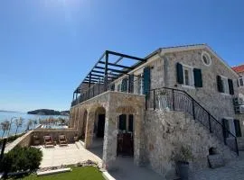 Villa Pearl of Kali, island Ugljan - first row to the sea