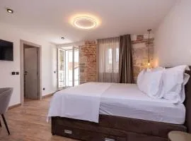 DaVue Heritage Luxury Rooms