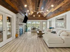 3 Bedroom Home with Pool