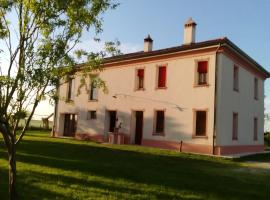 Antico Casale dei Sogni agriturismo: Lugo'da bir otoparklı otel