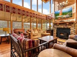 Family Mountainside Stay for 10 w Hot Tub & Mtn Views