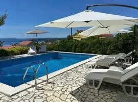 3 Bedroom Pet Friendly Apartment In Rab