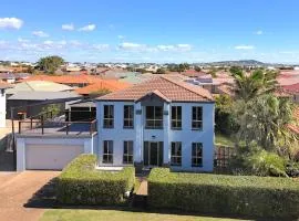 114 Woongarra Scenic Drive