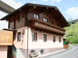 Chalet in Dienten on Hochkönig Ski Slopes, cleaning included
