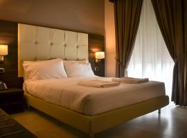 Brain Rooms & Suite, מלון בפגאני