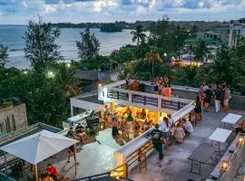 Surf & Party Weligama
