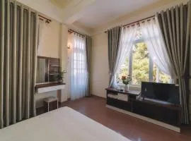 Khách Sạn Phát Lợi
