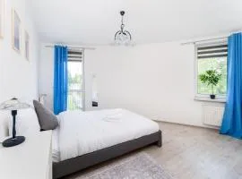 Osiedle Oświecenia Comfort Apartment by BookingHost