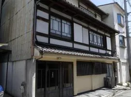 Machiya-Hotel Kyoto-ba 町屋ホテル 京都宿