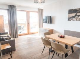 Maraias-Farm, hotel in Malles Venosta