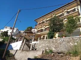 Hotel Sevilli