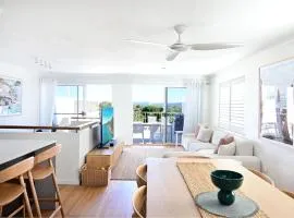 Casa Katharina – Your Coastal Escape on Noosa Hill