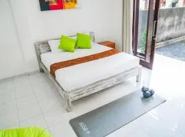 Ava Guesthouse #3 - Cozy Room with Desk&Kitchenette