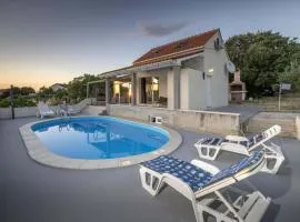 Villa Baras garden - house with pool