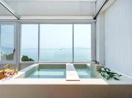 Yeosu Ekklesia Pool Villa N Jacuzzi