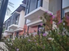 Sabrina Sweet Villa Batu walking distance Jatim Park 2, hotel v destinaci Batu