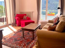 Seeblick mit Charme in der Villa Hirschfisch, place to stay in Sattendorf