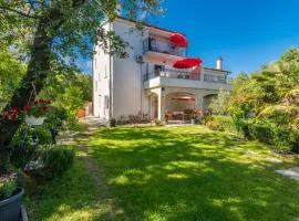 Apartments Ana