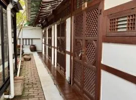 Jeonju Gaindang Hanok Stay