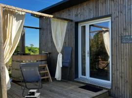 Ecolodge premium avec bain nordique, hotel a Vallet