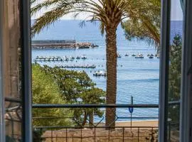 Casa Baia Chiara, air-con, fronte spiaggia