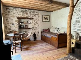 YouMe, petit nid douillet, hôtel à Aumessas