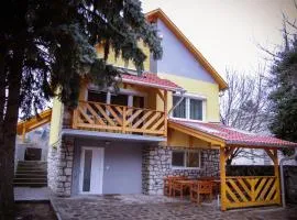 Liliana Apartman és Csónakház