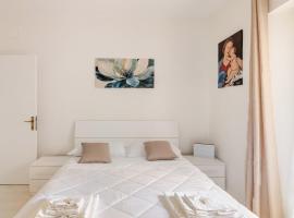 I Due Gelsi Appartamento White, hotel in Monte San Giusto