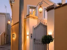 Navigator Luxury Town House