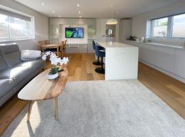Modern stylish 2 bed house in Charming Fen Ditton Village, hotel in Cambridge